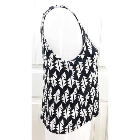 Forever 21 Black White Aztec Print Button Tank Top - Picture 3 of 6
